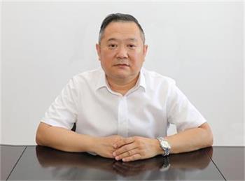 黨委書記、執(zhí)行董事——溫法璽.jpg